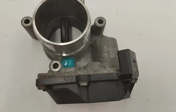 Volkswagen PASSAT B7 Throttle valve 03L128063K A2C53069978