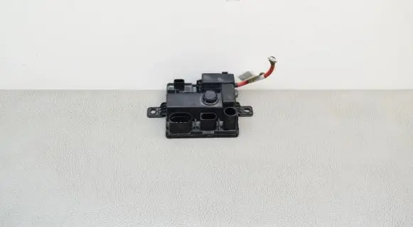 BMW 5 F10 F11 Current control relay 7591534 7599335