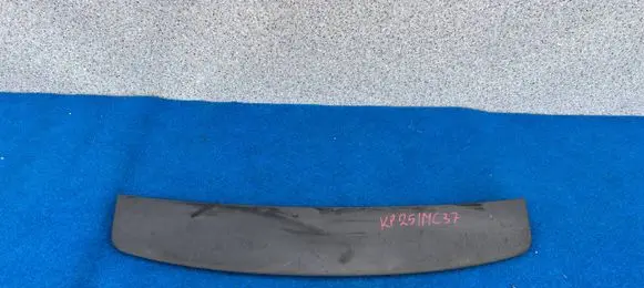 Ford C-MAX I Tailgate/trunk spoiler 3M51-R44210-A