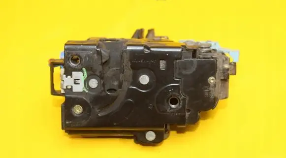 Front door lock