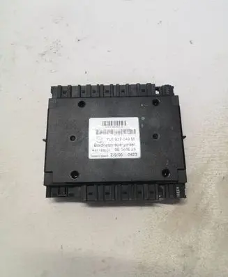 Volkswagen Touareg I Comfort/convenience module 7L6937049M 05066525 H51S3001