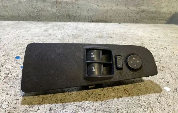 Fiat Punto (188) Electric window control switch 011650 18608C190