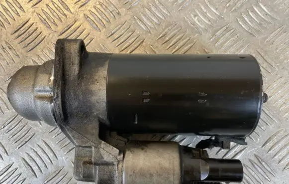 Audi A4 S4 B7 8E 8H Starter motor 059911024