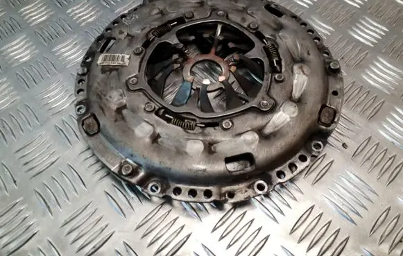 Volkswagen Touran I Pressure plate 1423E44VH