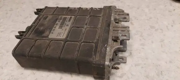Volkswagen Golf III Engine control unit/module 0281001308 028906021AF