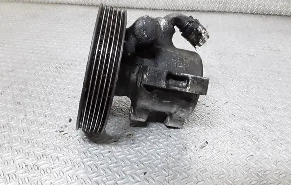 Citroen Berlingo Power steering pump 9638308580
