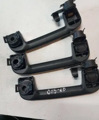 Volvo V40 A set of handles for the ceiling 39834463
