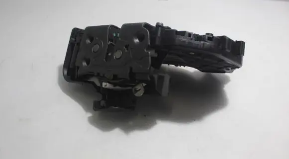 Volvo S80 Rear door lock 986920-104