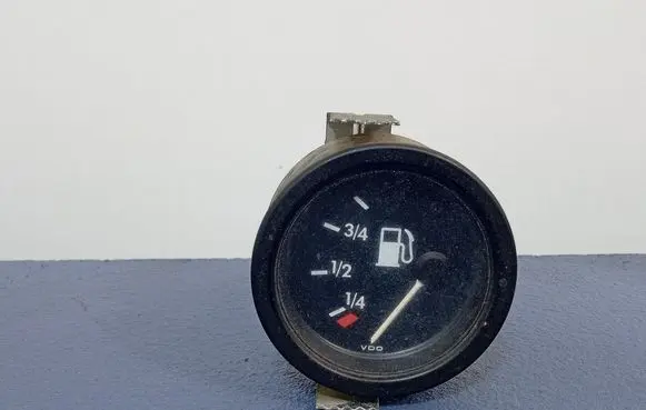 Mercedes-Benz T1 Speedometer (instrument cluster) 301272