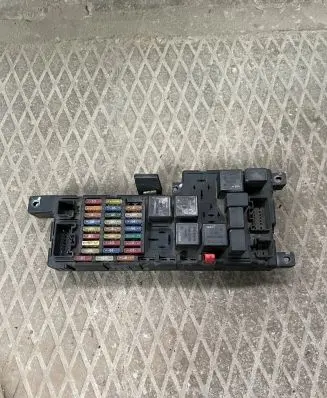 Volvo S60 Fuse box set 518323324 8637841