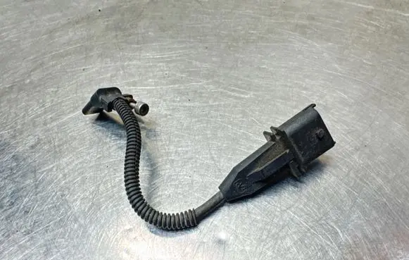 Opel Astra H Crankshaft position sensor 55555806