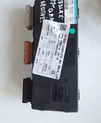 Tesla Model X Seat control module 106811600B