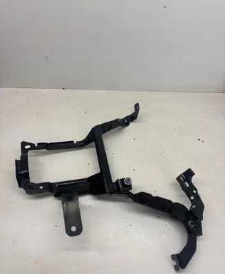 Jeep Grand Cherokee WL Other engine bay part 68454529AA 70120A