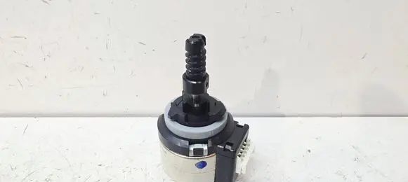 Audi SQ7 Headlight level adjustment motor 89022080 8U0941295A