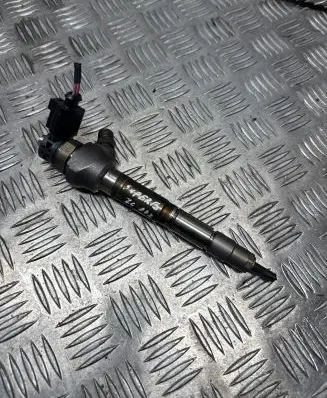 Skoda Superb B8 (3V) Fuel injector 04L130277AC