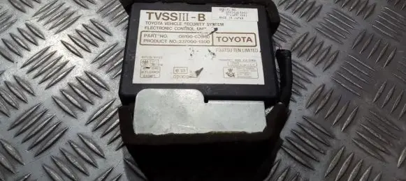 Toyota Land Cruiser (J100) Immobilizer control unit/module 2370001300