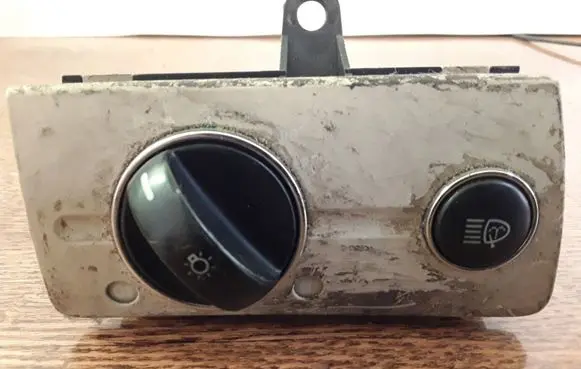 Mercedes-Benz E W211 Light switch 2115450104