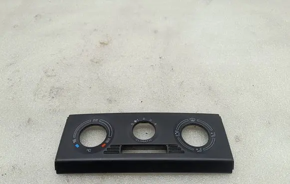 Skoda Fabia Mk2 (5J) Climate control unit 5J0820075A