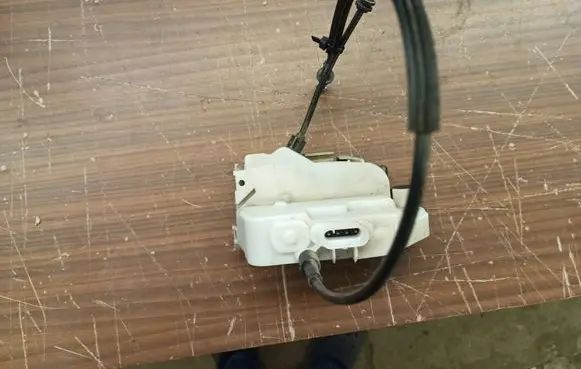 Front door lock