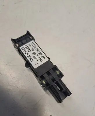 Audi A2 Airbag deployment crash/impact sensor 8Z0959643 260303 0230Z0923P0H