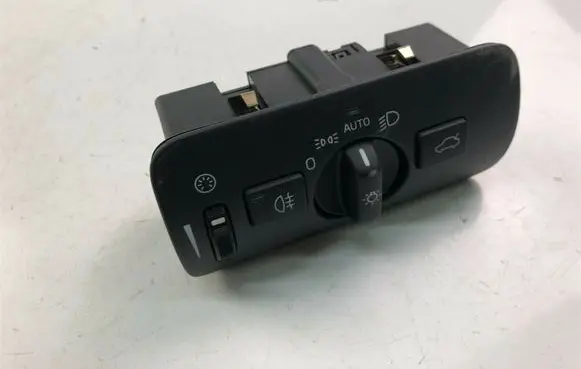 Volvo V40 Light switch 31443831 K2868