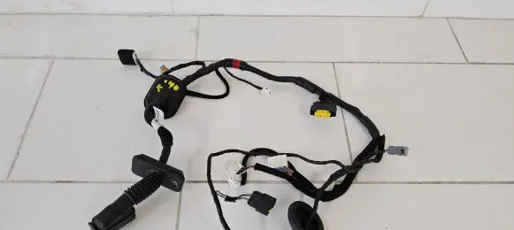 Hyundai i40 Front door wiring loom 91600 3Z250
