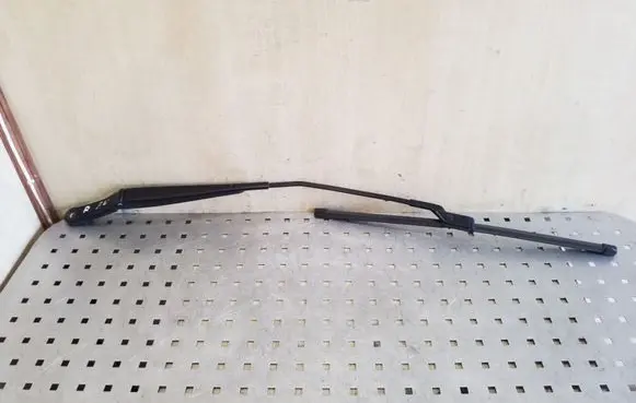 Volkswagen Eos Front wiper blade arm 1Q1955410
