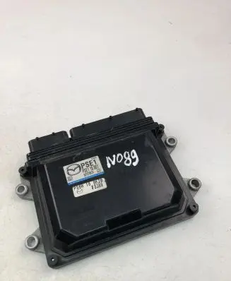Mazda 3 II Engine control unit/module PSE118881
