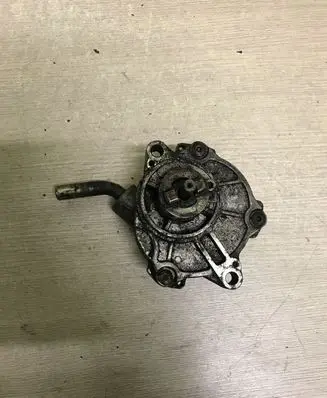 Mercedes-Benz S W220 Vacuum pump A6122300065