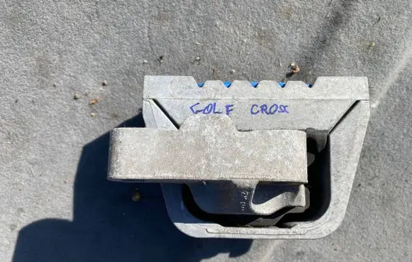 Volkswagen Golf Cross Engine mount bracket 1K0199262L