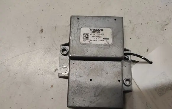 Volvo V50 GPS navigation control unit/module 30679781