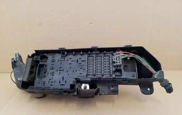 Volvo V70 Fuse module 9494210