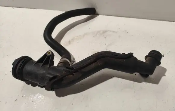 Volvo V50 Oil fill pipe 9645661680