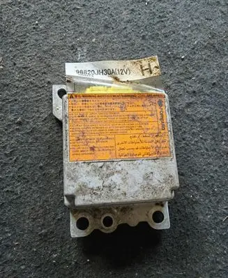 Nissan X-Trail T31 Airbag control unit/module 98820JH30A