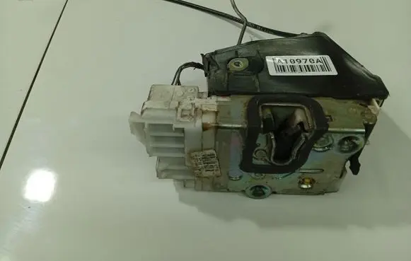 Mercedes-Benz A W169 Rear door lock 169730213501