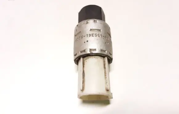 Ford Focus Air conditioning (A/C) pressure sensor 95BV19E561AA 95BW19E561AA