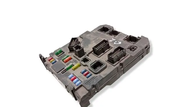 Citroen Berlingo Fuse module 9652474380