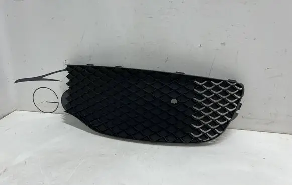 Mercedes-Benz Vito Viano W447 Front bumper lower grill A4478840600 A4478802501 A4478802601