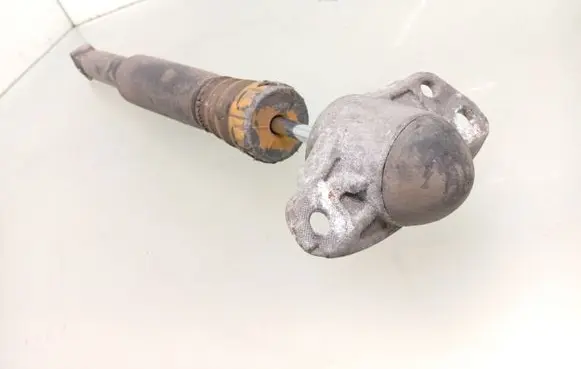 Volkswagen Golf VI Rear shock absorber/damper 