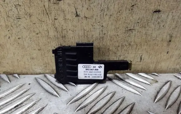 Audi A4 S4 B8 8K Air quality sensor 8K0907658