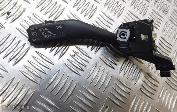 Volkswagen Golf Plus Indicator stalk 1K0953513G