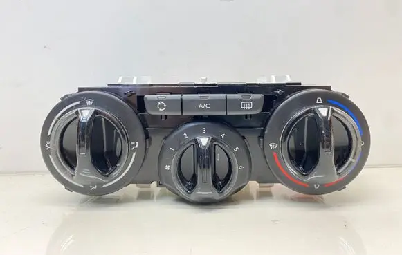 Peugeot 208 Climate control unit 96722483