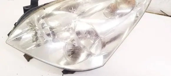 Toyota Corolla Verso AR10 Headlight/headlamp