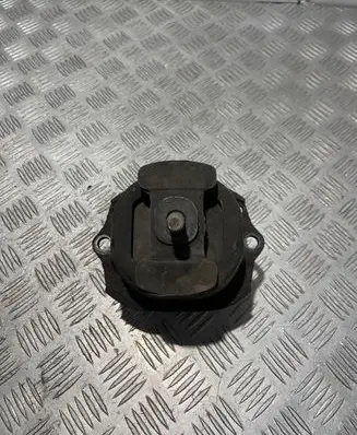 BMW X5 E70 Engine mount bracket 160042