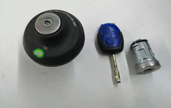 Ford Transit Fuel tank cap lock 