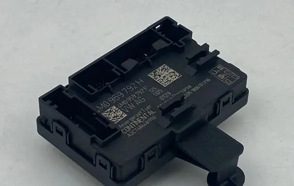 Audi Q7 4M Door control unit/module 4M0959792H 4M0959792F A2C7486481900