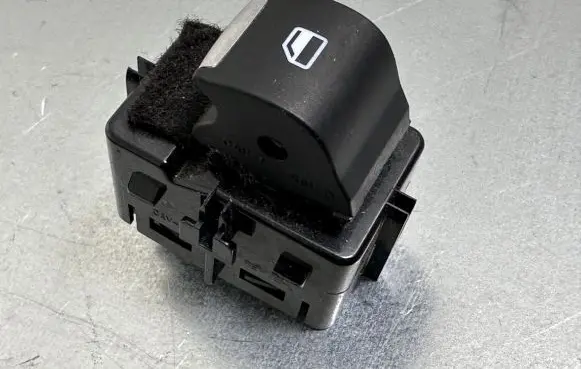 Ford Mondeo MK V Electric window control switch DG9T14529AAW