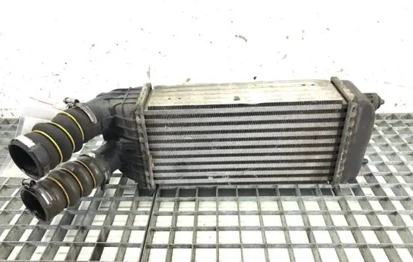 Peugeot 208 Intercooler radiator 9684311680