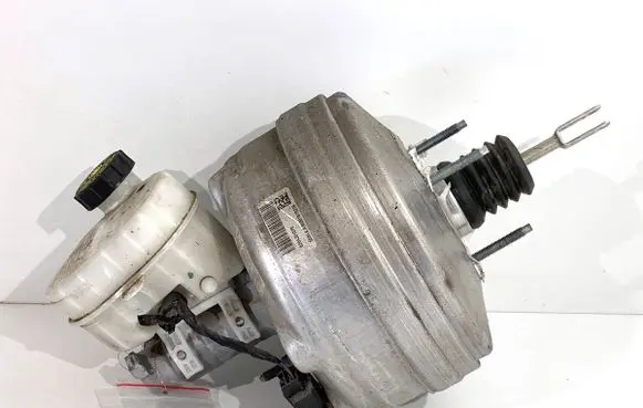 Ford Mustang VI Brake booster JR3C2B195JC