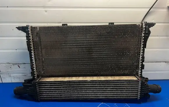 Audi A4 S4 B8 8K Coolant radiator 8K0121251R K5948004 0132354